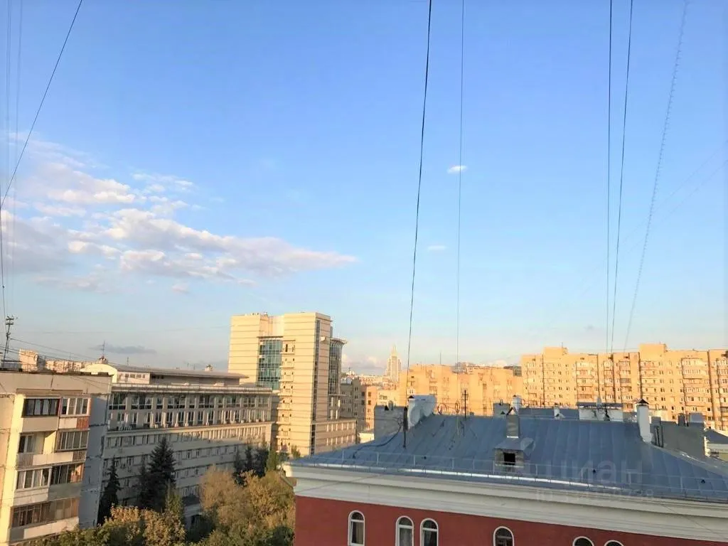 2-комн. квартира, 52 м², 10/12 этаж