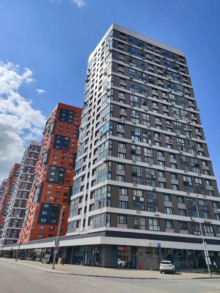 2-комн. квартира, 68,7 м², 22/24 этаж
