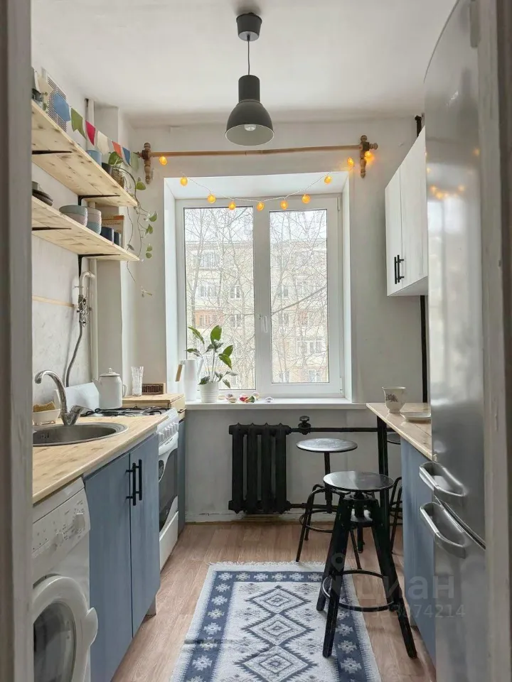 2-комн. квартира, 54 м², 2/5 этаж