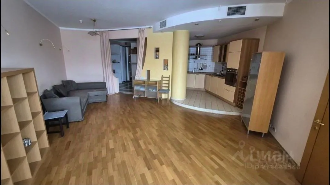 2-комн. квартира, 68,6 м², 2/18 этаж