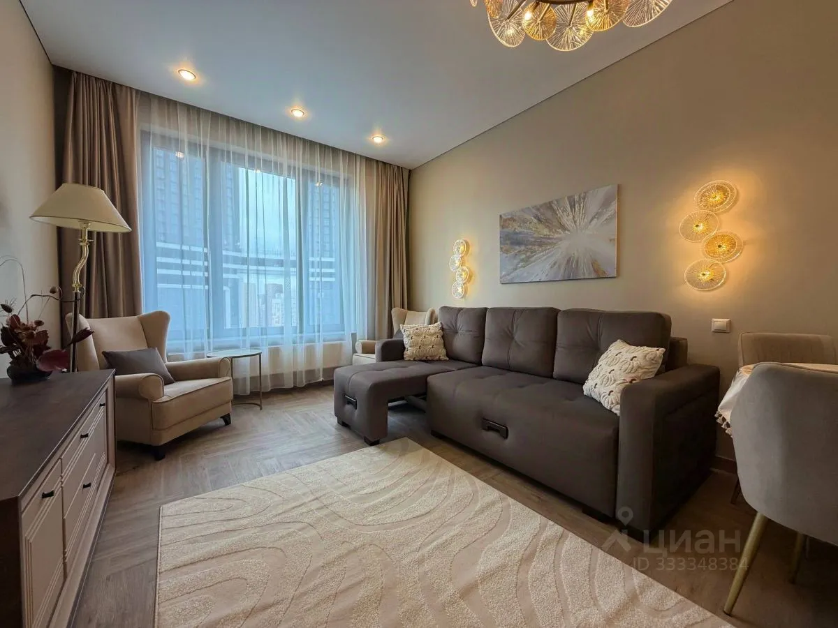 3-комн. квартира, 70 м², 23/32 этаж