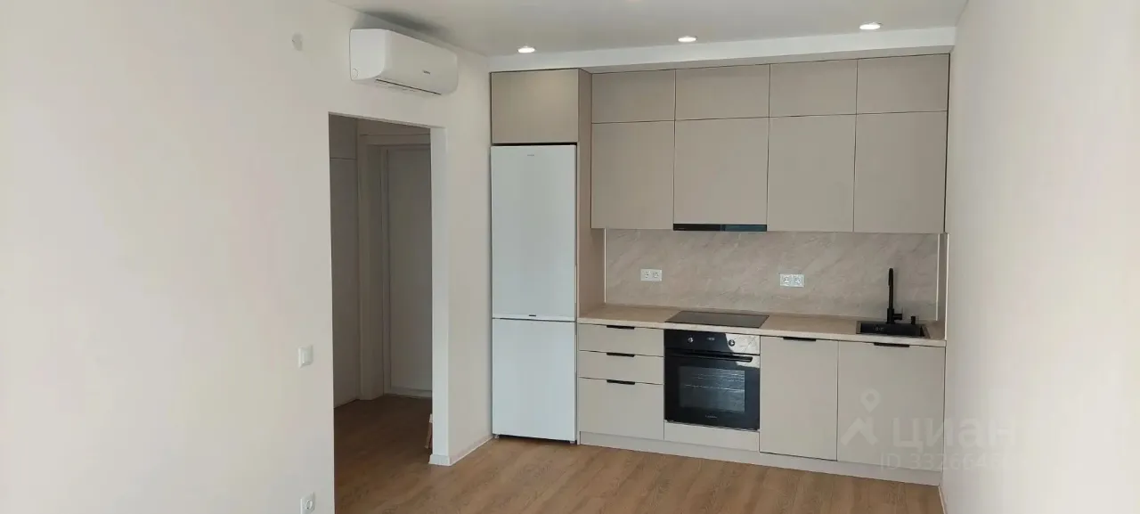2-комн. квартира, 52 м², 13/33 этаж