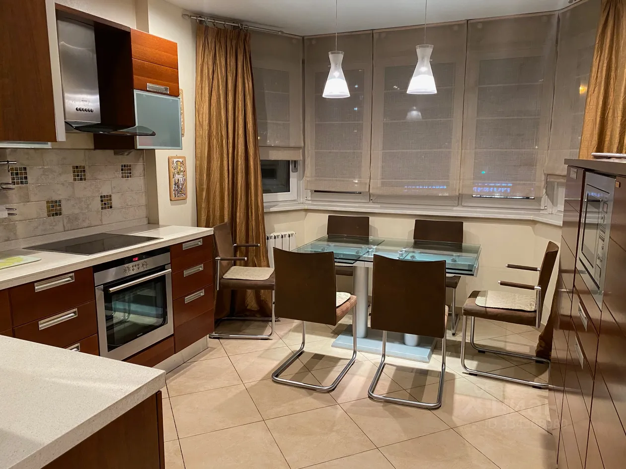 3-комн. квартира, 80 м², 3/17 этаж