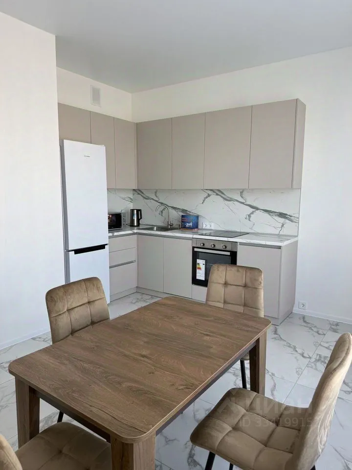 2-комн. квартира, 60 м², 13/17 этаж