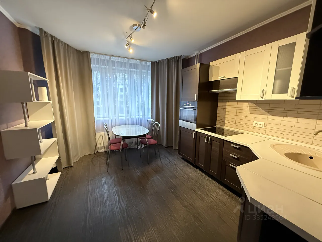2-комн. квартира, 65 м², 2/14 этаж