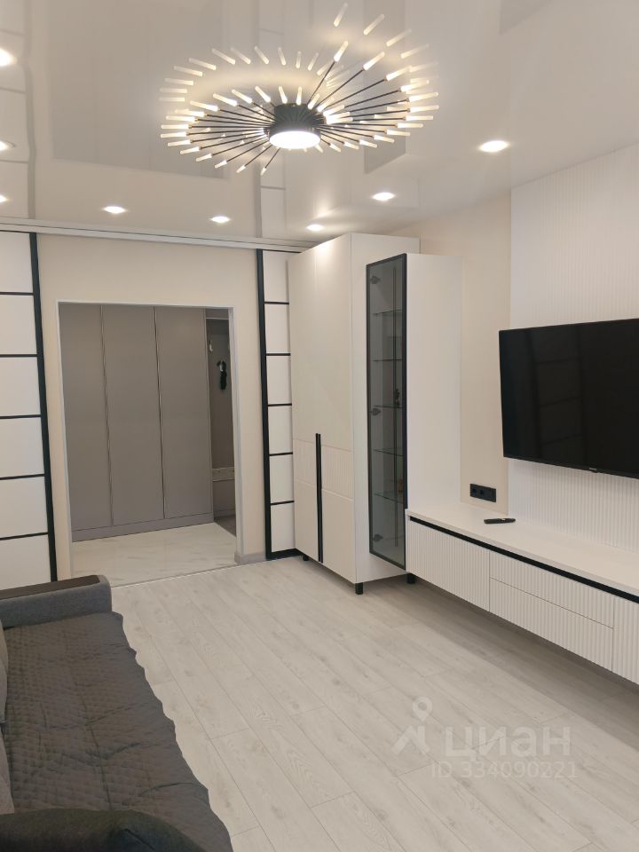 2-комн. квартира, 68 м², 4/12 этаж