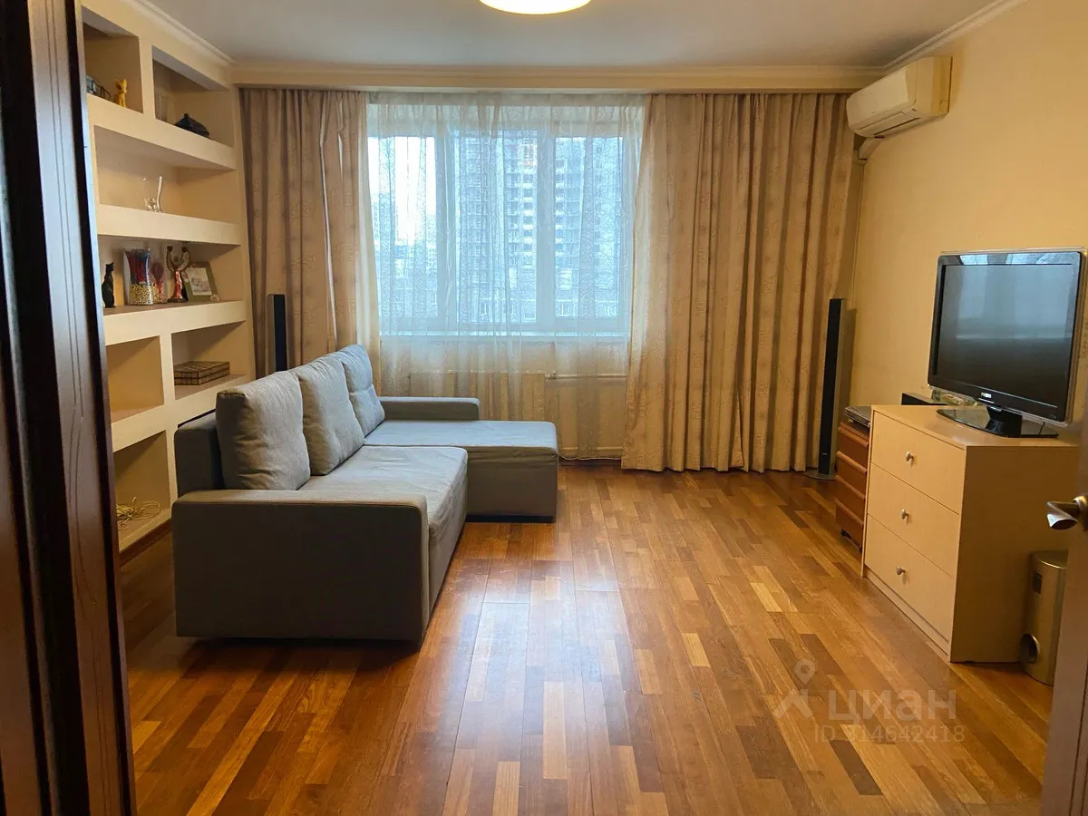 2-комн. квартира, 70 м², 11/17 этаж