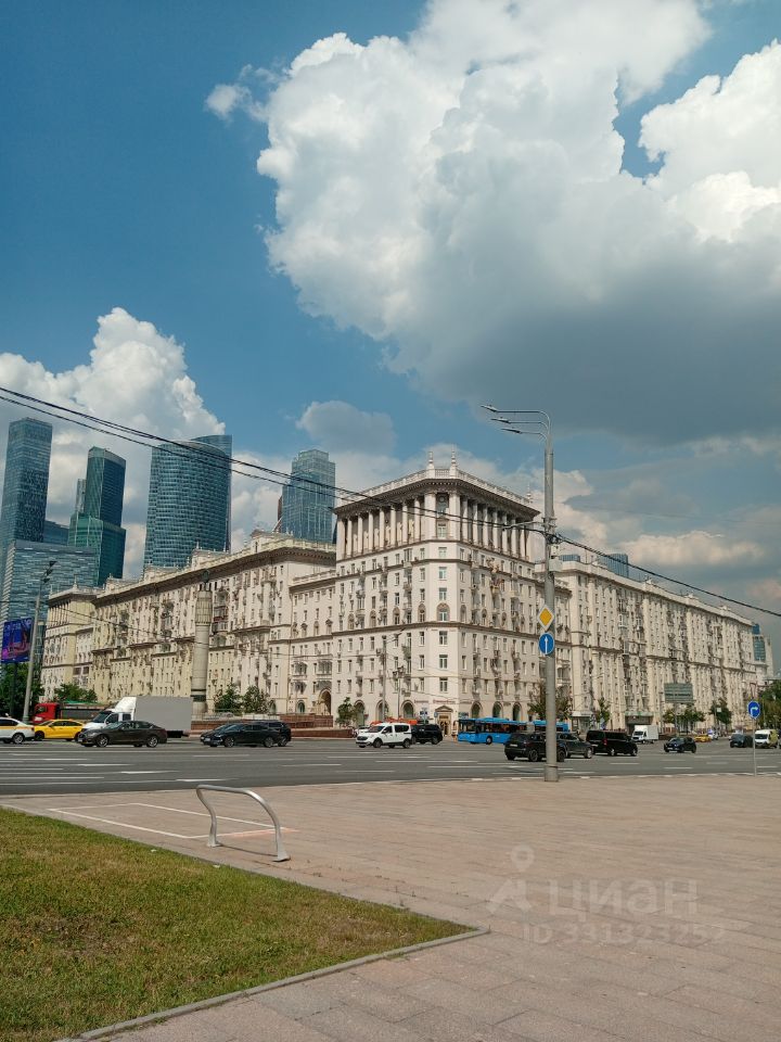2-комн. квартира, 60 м², 4/12 этаж