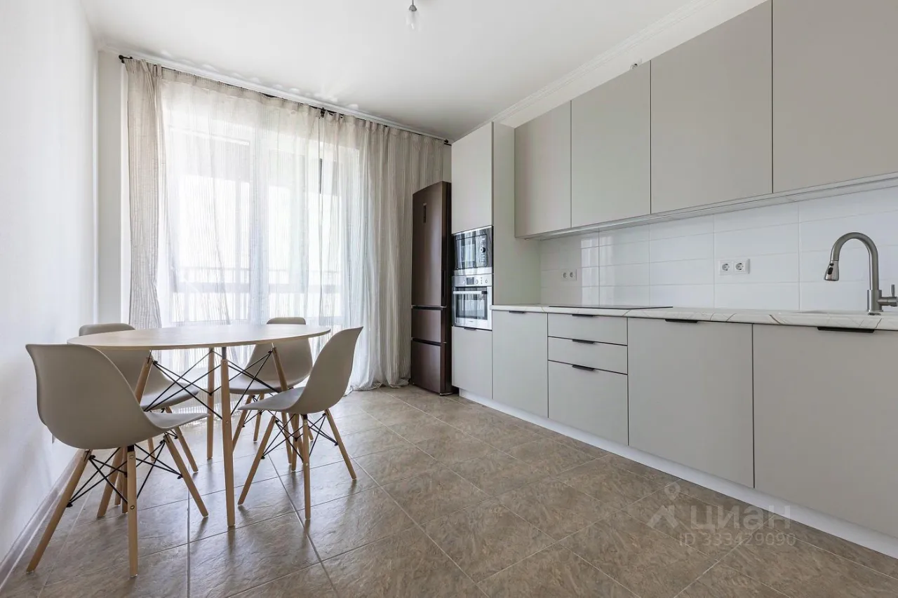 3-комн. квартира, 89,7 м², 20/25 этаж