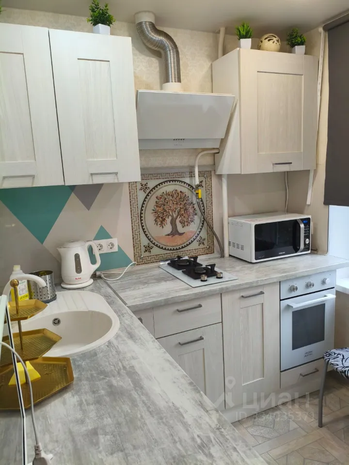 2-комн. квартира, 46 м², 3/12 этаж