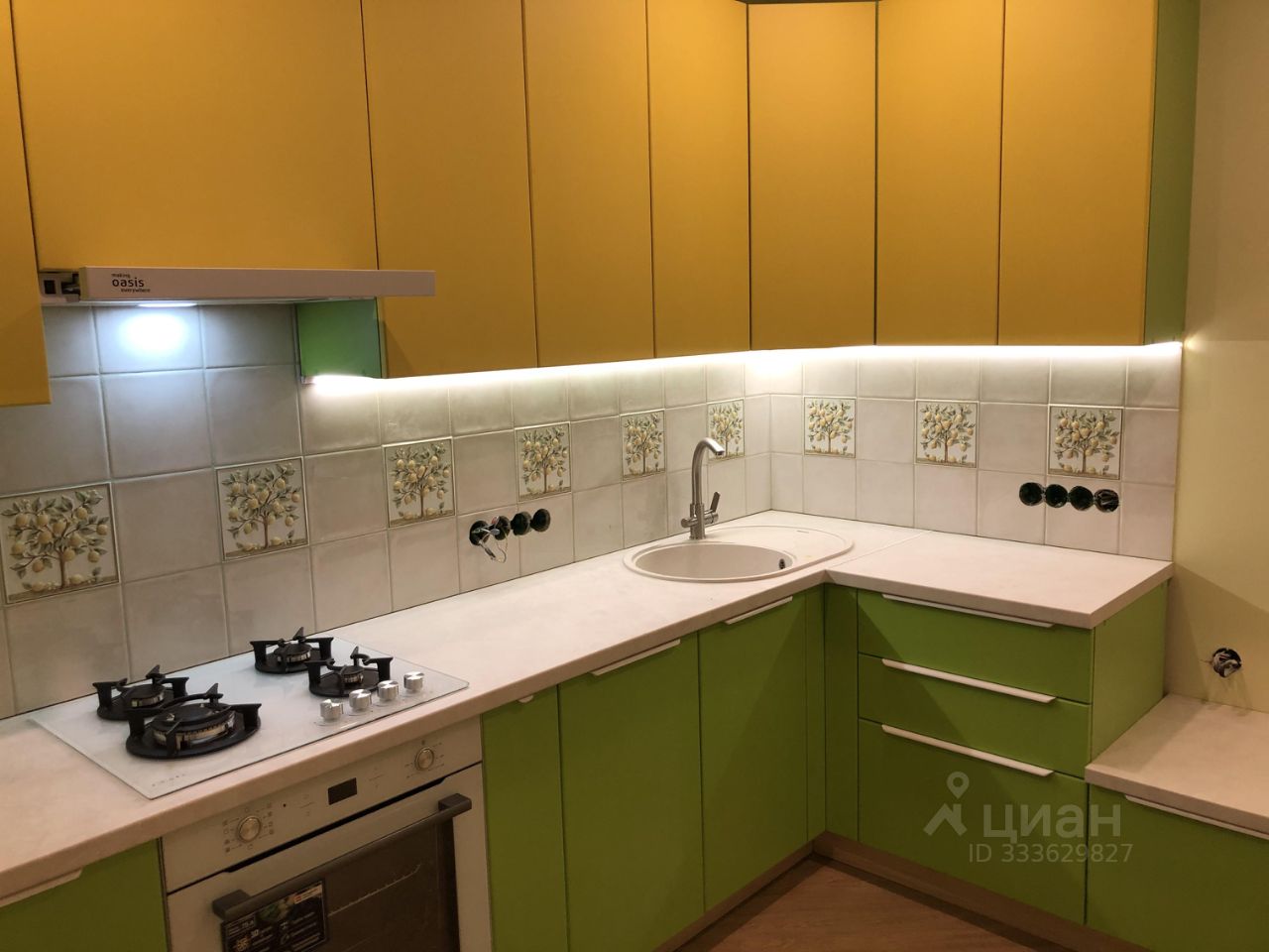 2-комн. квартира, 53 м², 1/8 этаж