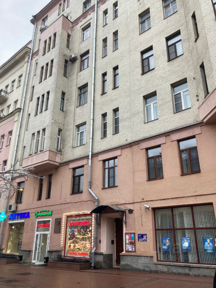 2-комн. квартира, 60 м², 4/8 этаж