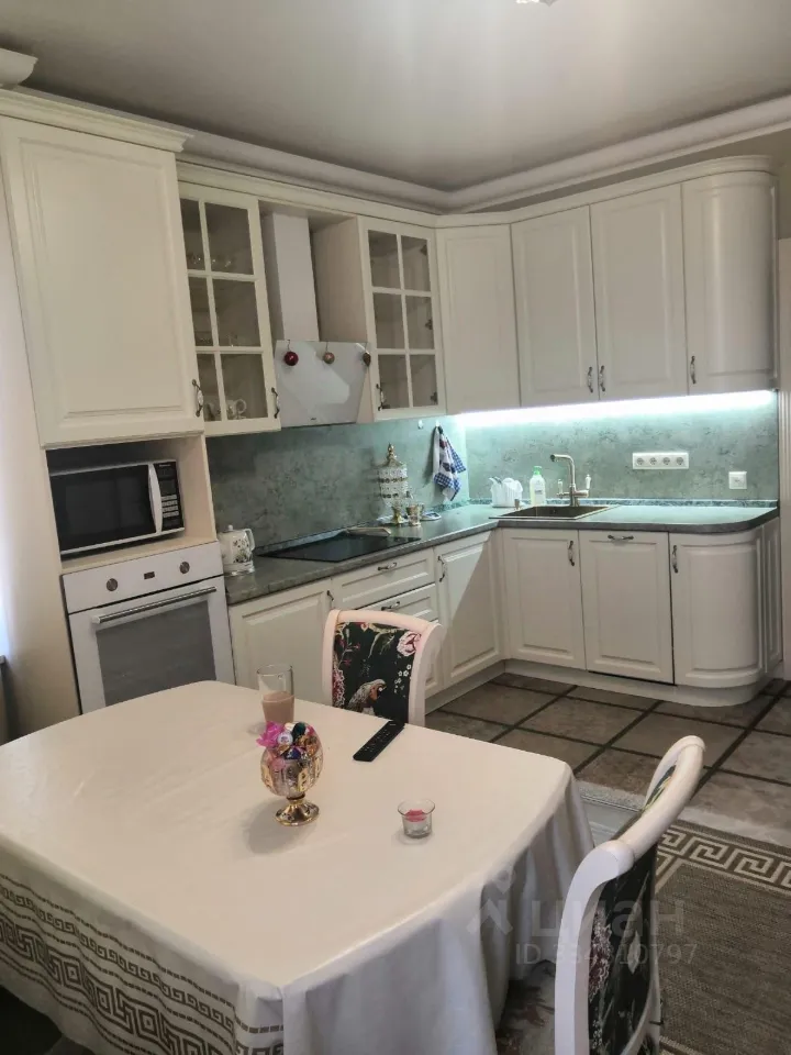 2-комн. квартира, 60 м², 11/18 этаж