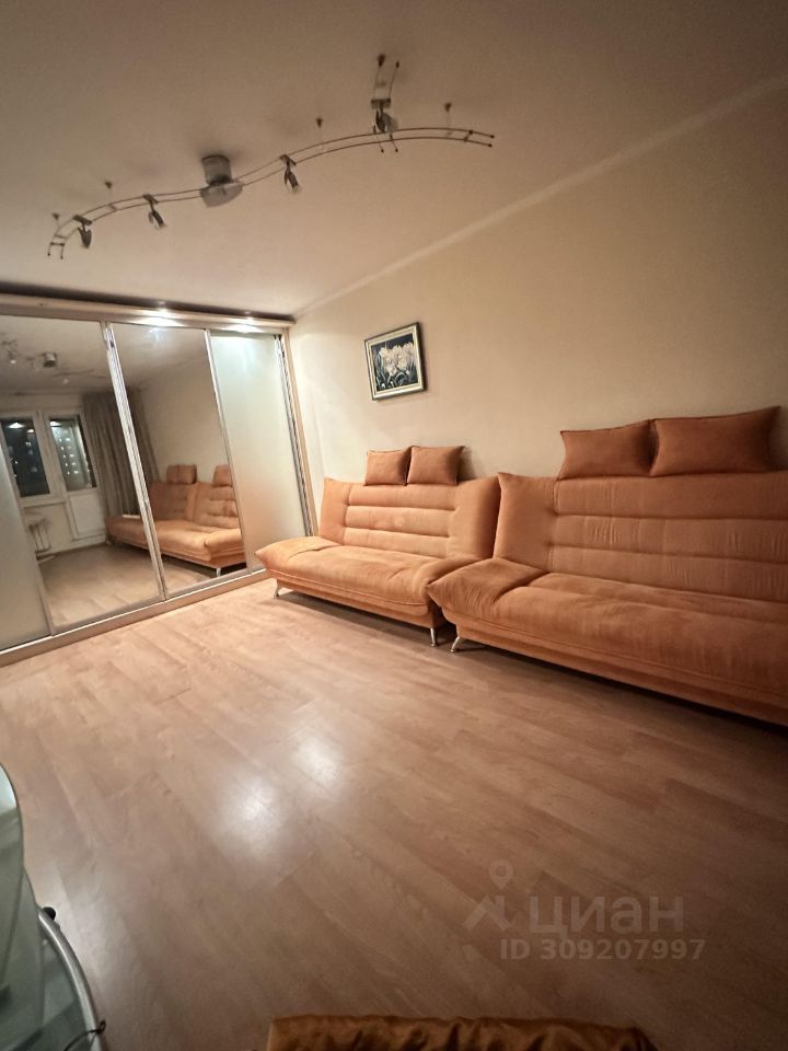 1-комн. квартира, 40 м², 8/17 этаж
