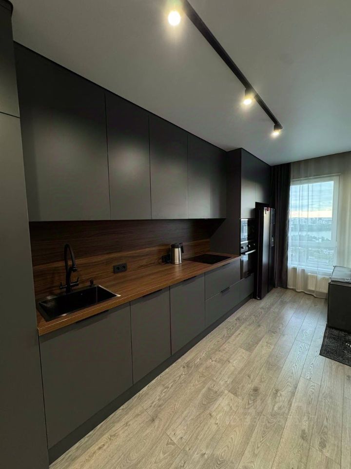 3-комн. квартира, 58,1 м², 28/32 этаж