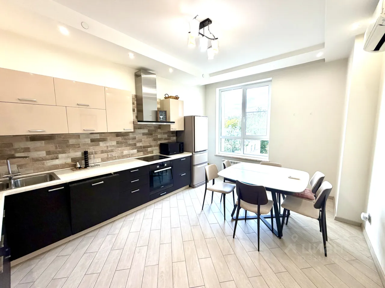 2-комн. квартира, 78,5 м², 4/28 этаж