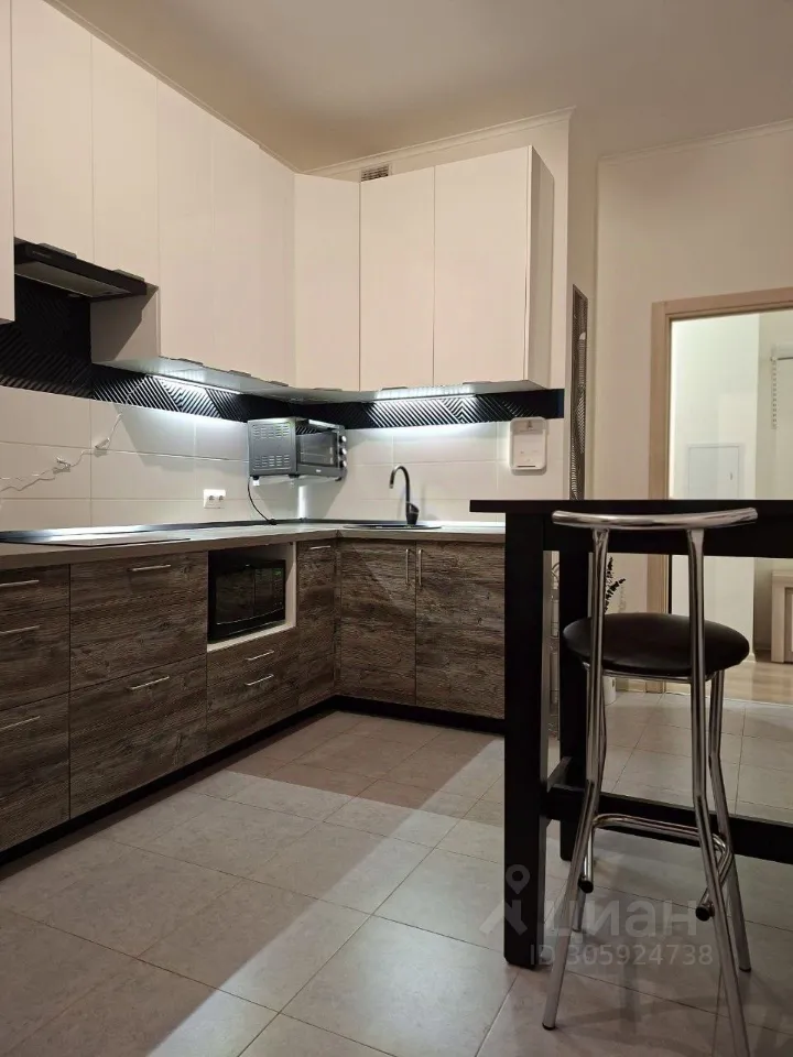 2-комн. квартира, 64 м², 9/17 этаж