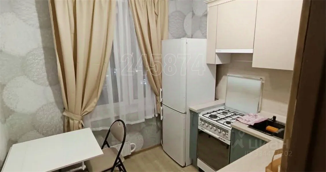 2-комн. квартира, 42 м², 8/12 этаж
