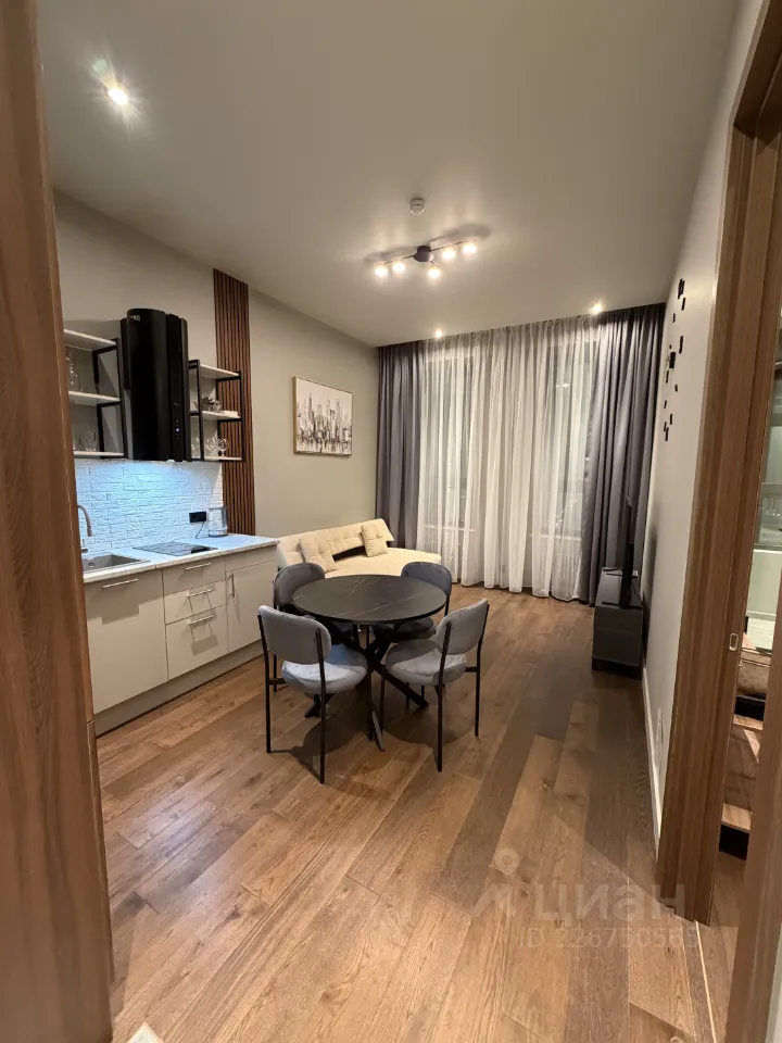 2-комн. квартира, 39 м², 24/46 этаж