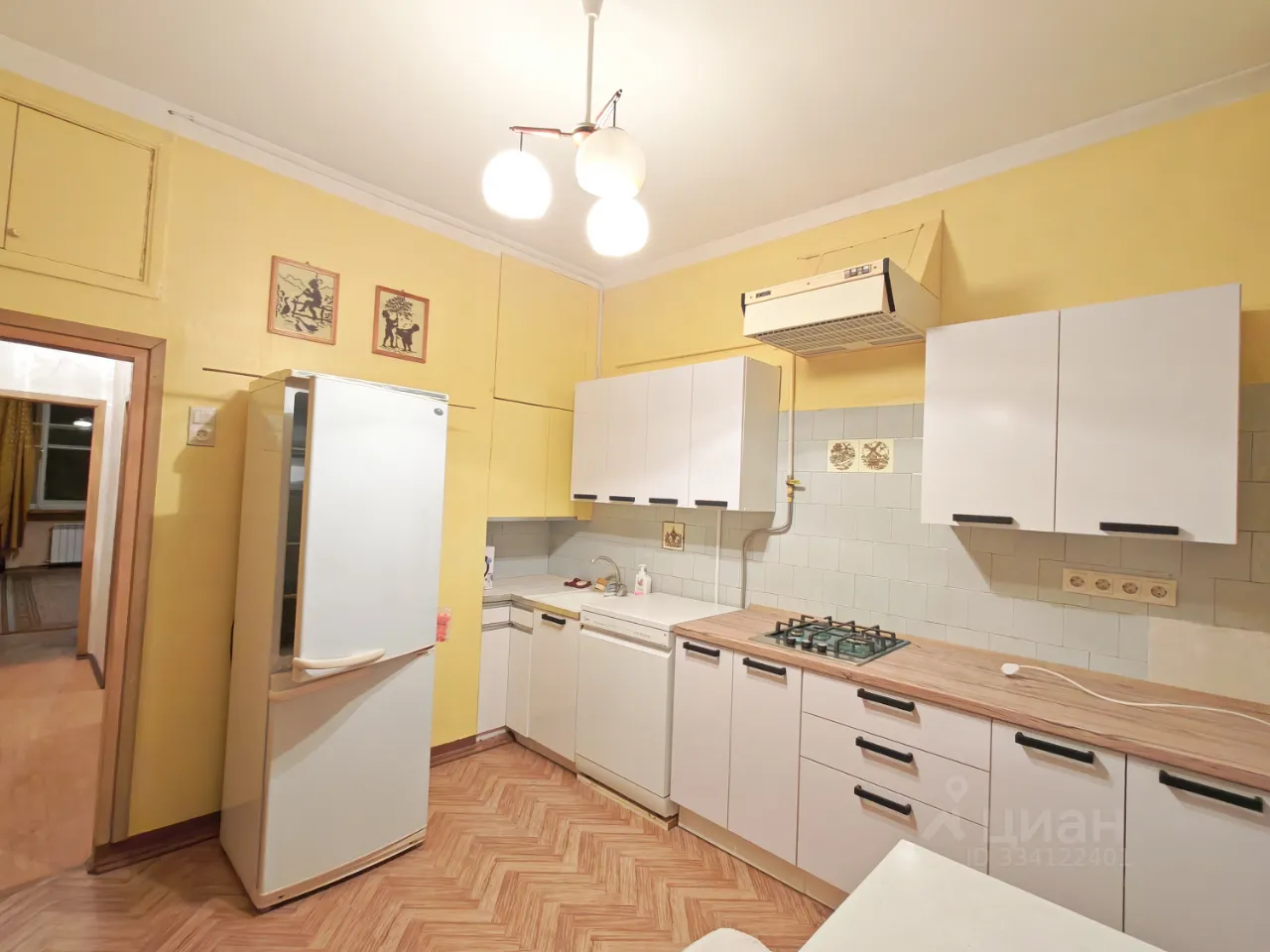 2-комн. квартира, 62 м², 2/5 этаж