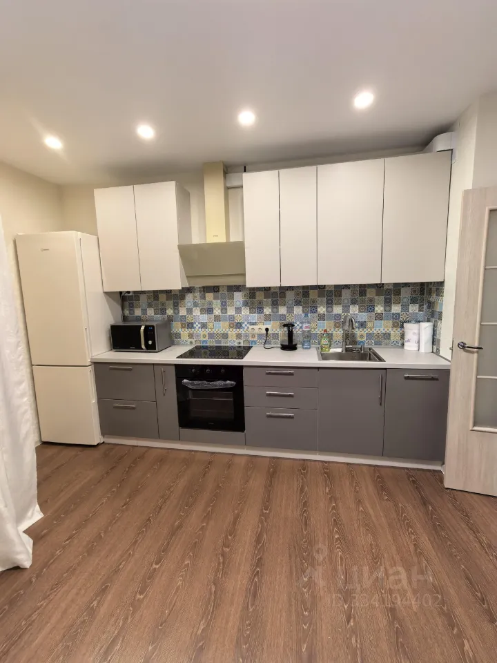 2-комн. квартира, 60 м², 8/25 этаж
