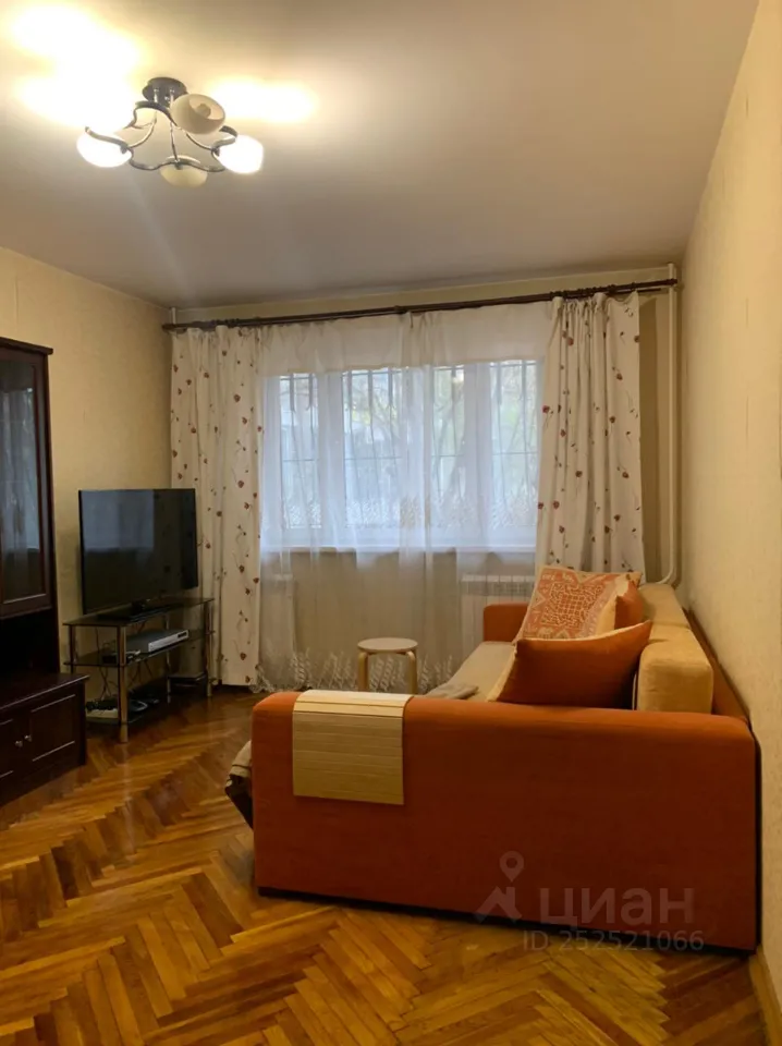 1-комн. квартира, 38 м², 1/17 этаж