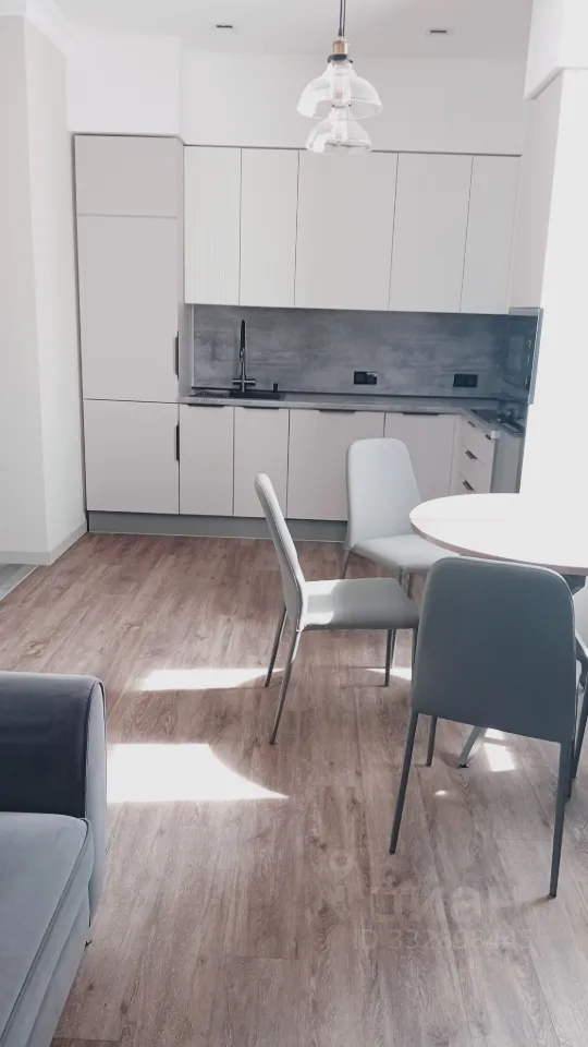 2-комн. квартира, 58 м², 2/15 этаж
