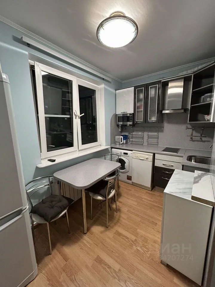 1-комн. квартира, 43 м², 10/17 этаж