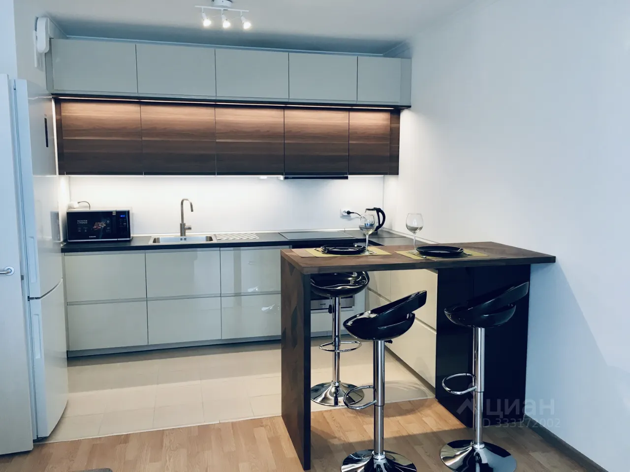 2-комн. квартира, 47 м², 13/14 этаж
