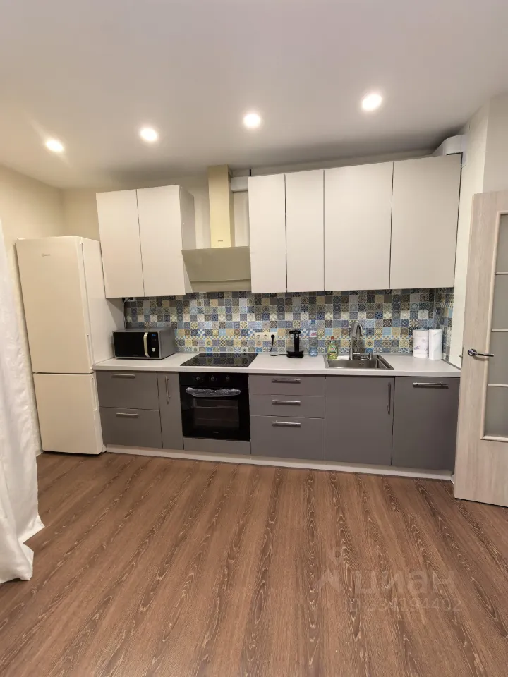2-комн. квартира, 60 м², 8/25 этаж