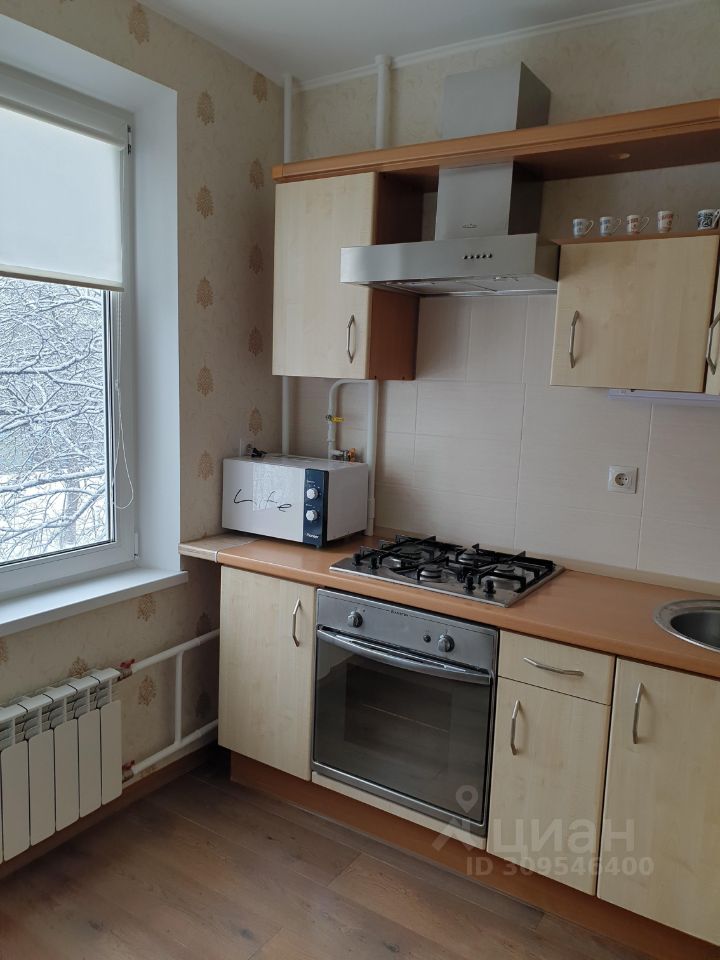 3-комн. квартира, 59 м², 3/9 этаж