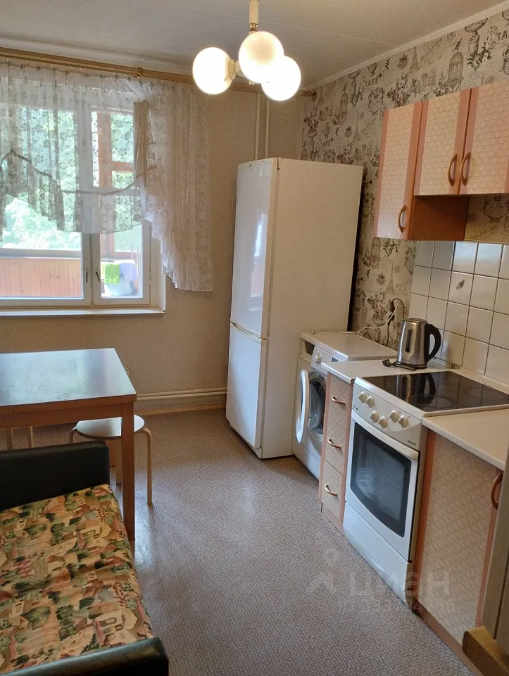 2-комн. квартира, 50 м², 2/16 этаж