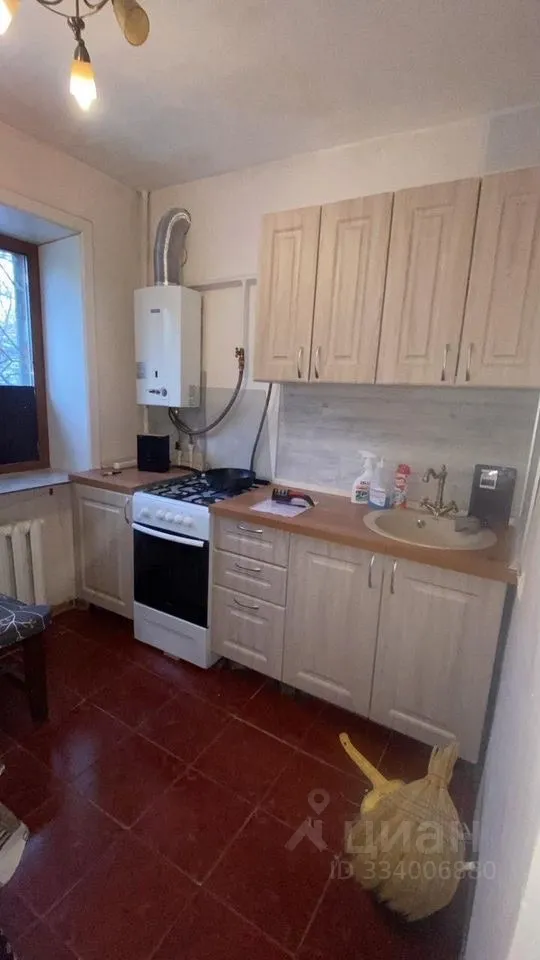 2-комн. квартира, 45 м², 1/4 этаж