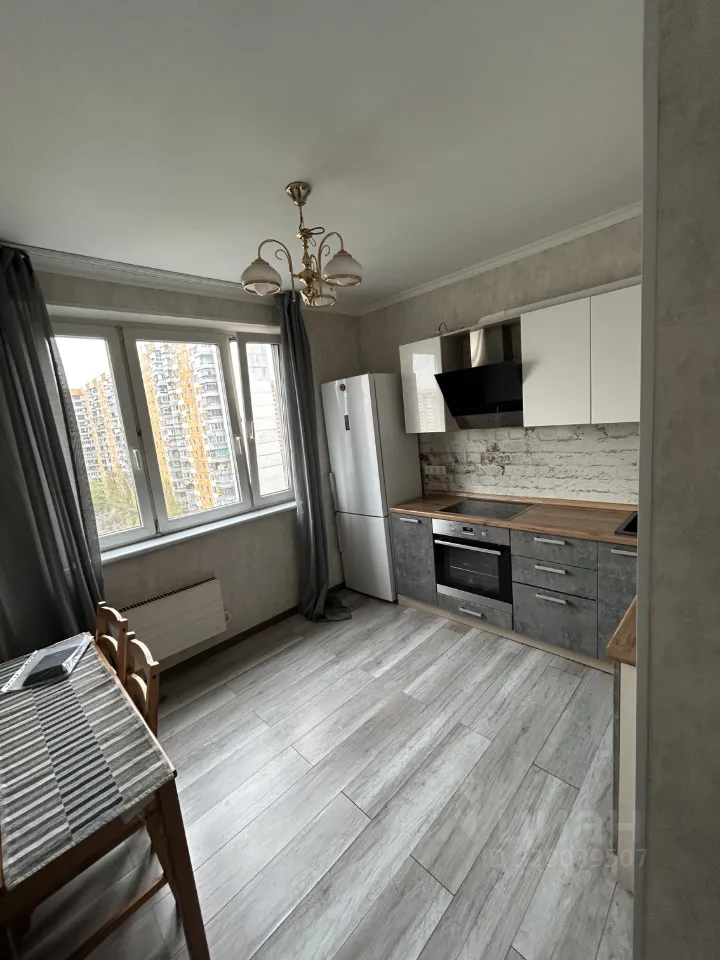 2-комн. квартира, 60 м², 10/17 этаж
