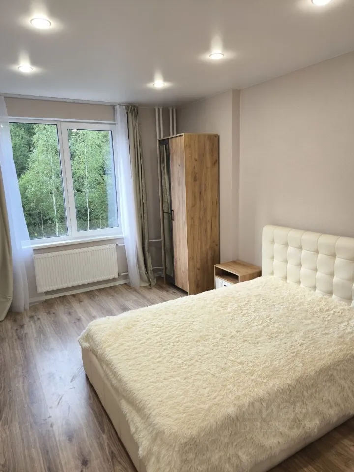 2-комн. квартира, 52 м², 3/25 этаж