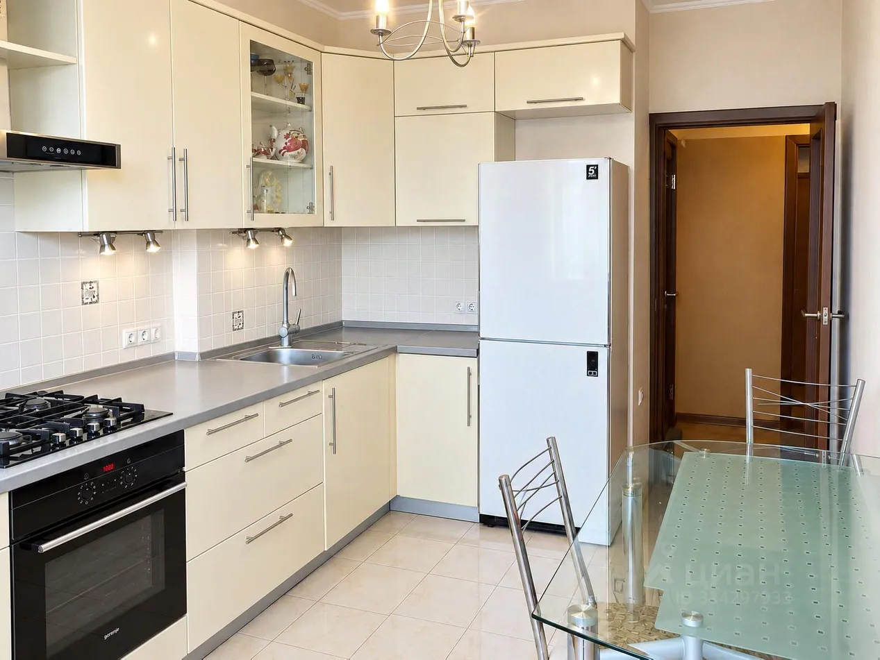 2-комн. квартира, 60 м², 10/12 этаж