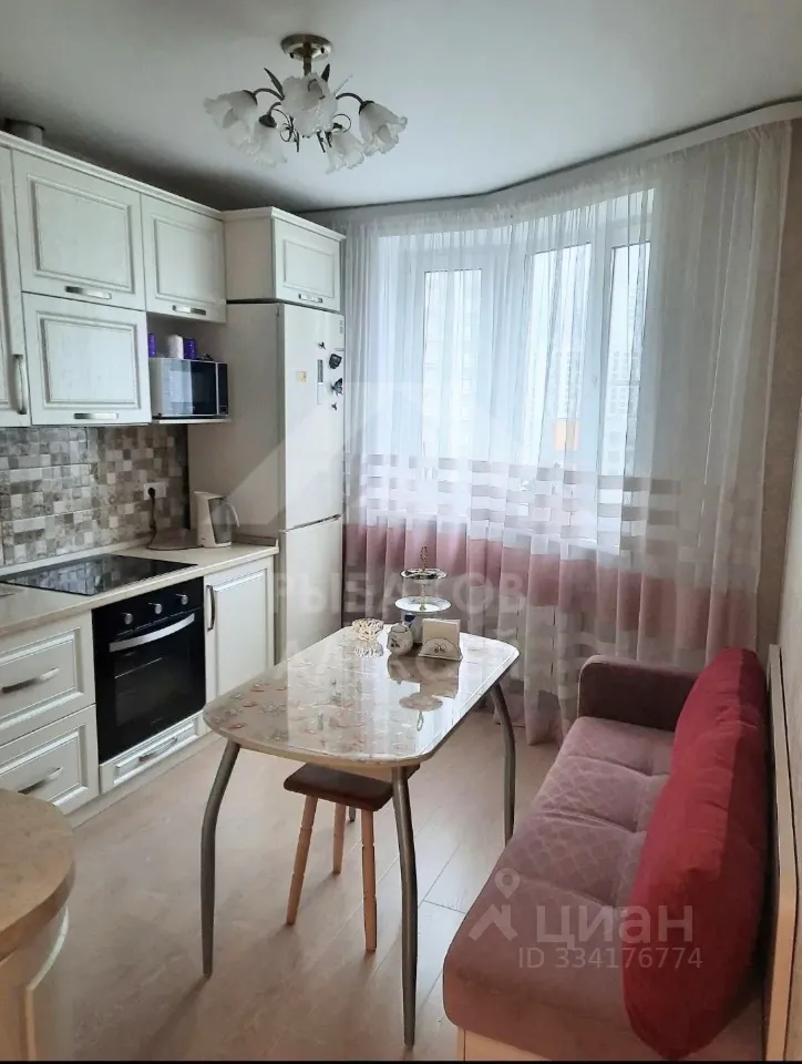 1-комн. квартира, 40 м², 8/19 этаж