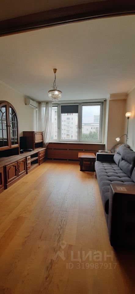 1-комн. квартира, 35 м², 7/24 этаж