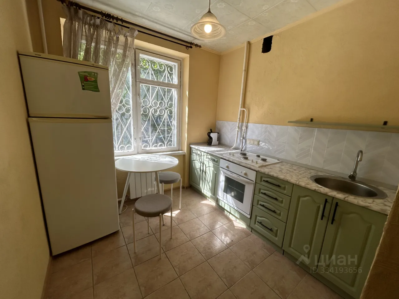 2-комн. квартира, 38 м², 1/12 этаж