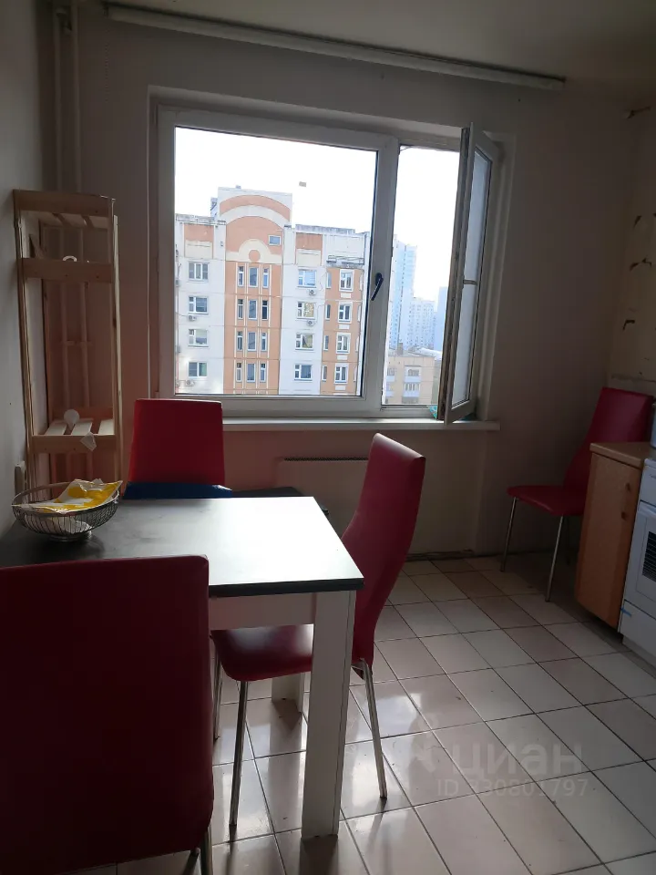 2-комн. квартира, 76,5 м², 13/24 этаж