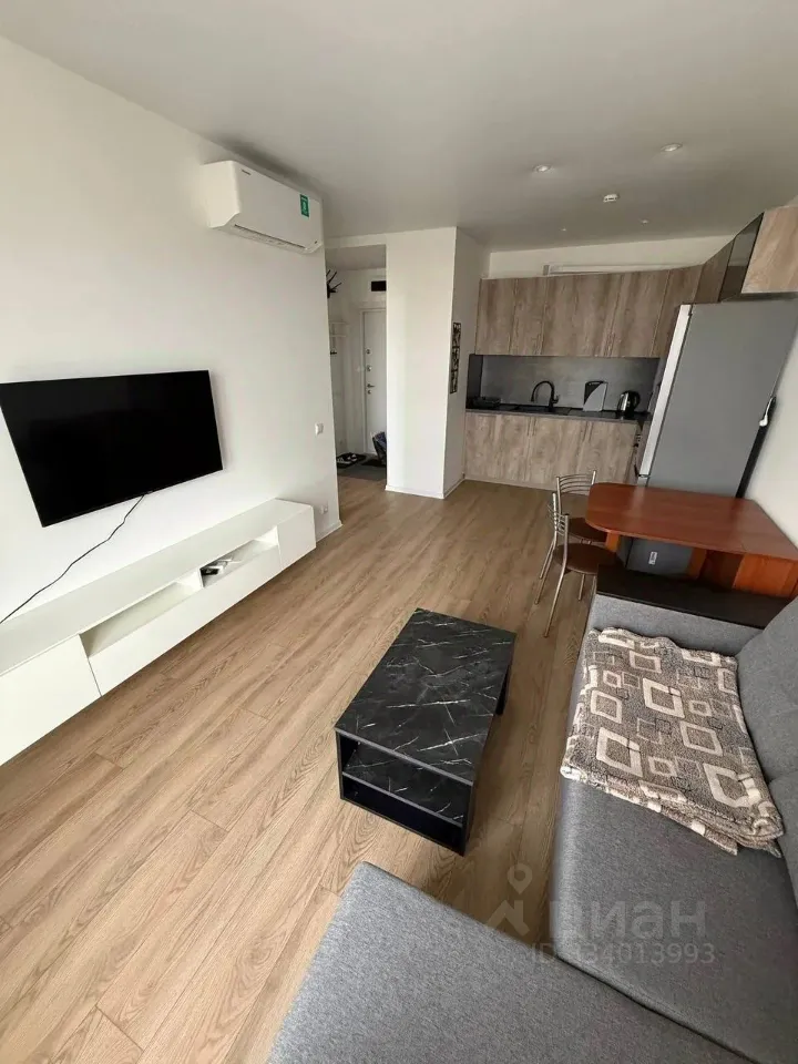 2-комн. квартира, 38 м², 21/24 этаж