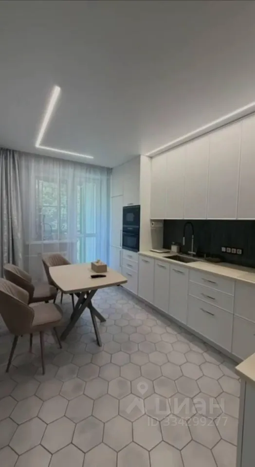 3-комн. квартира, 72 м², 4/13 этаж