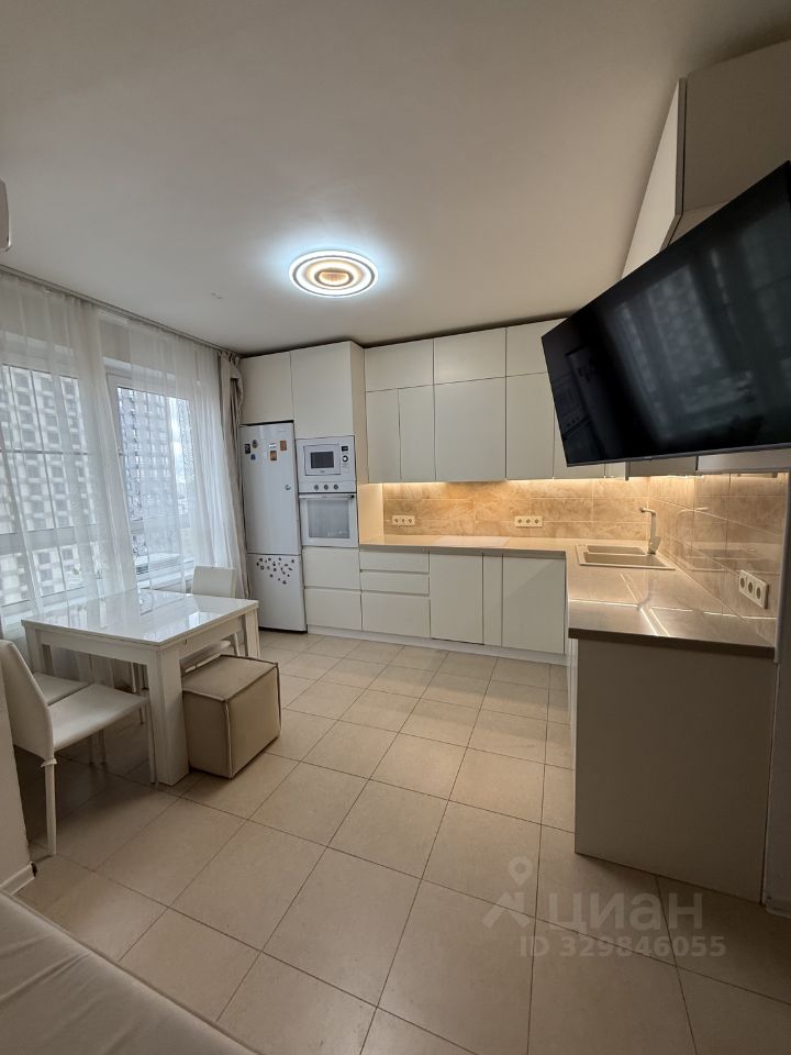 2-комн. квартира, 58 м², 16/33 этаж