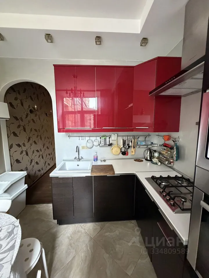 2-комн. квартира, 70 м², 3/9 этаж