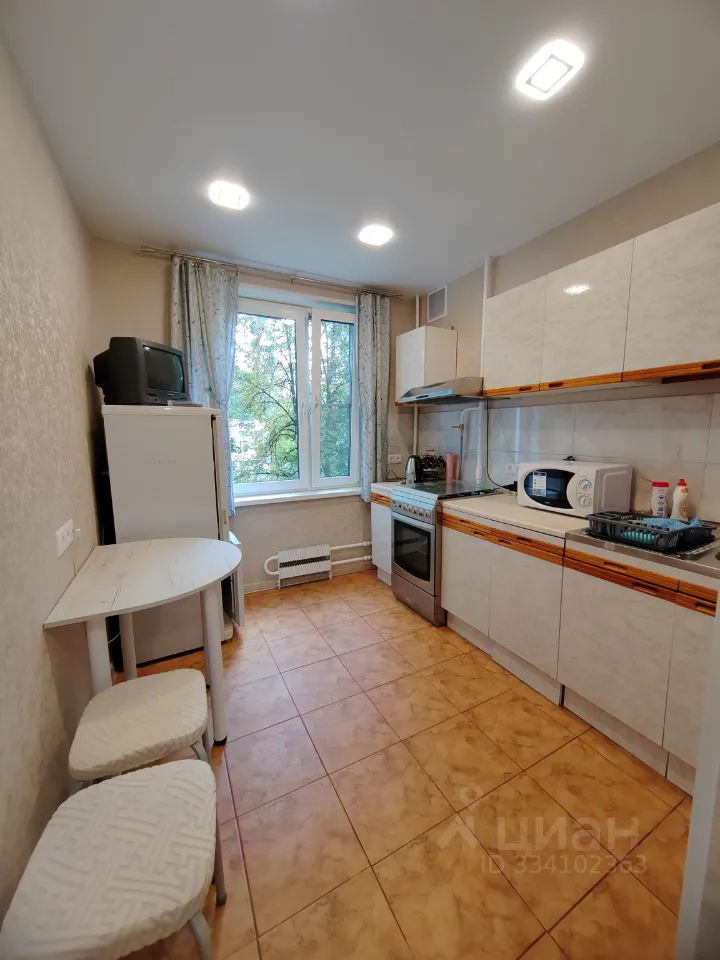 1-комн. квартира, 35 м², 3/9 этаж