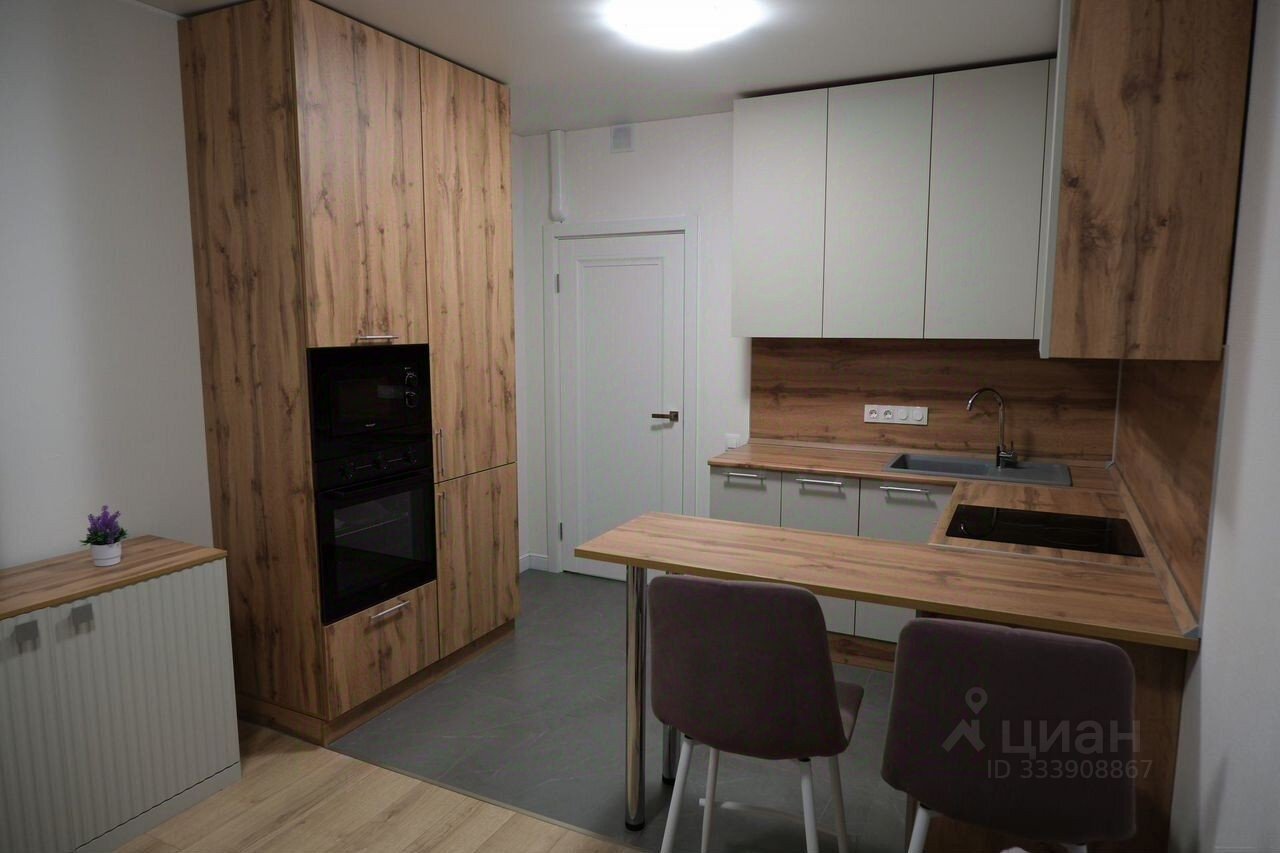 2-комн. квартира, 35 м², 13/32 этаж