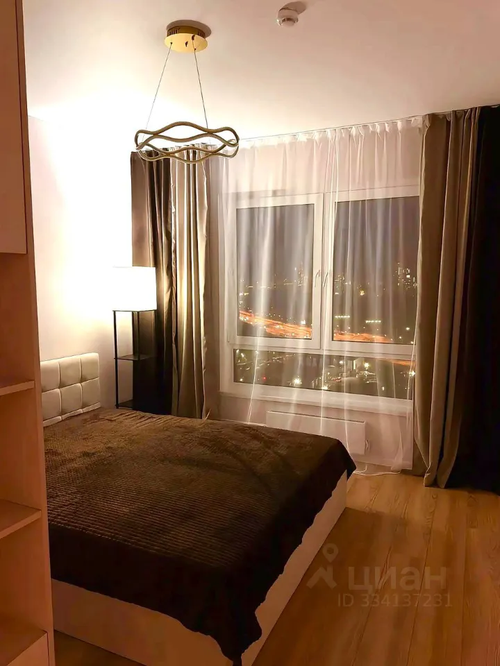 1-комн. квартира, 37,5 м², 24/33 этаж