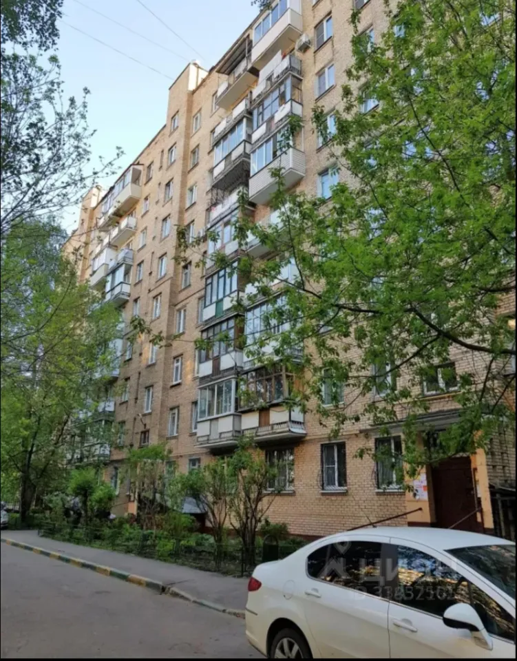 Просторная 2-ка возле метро