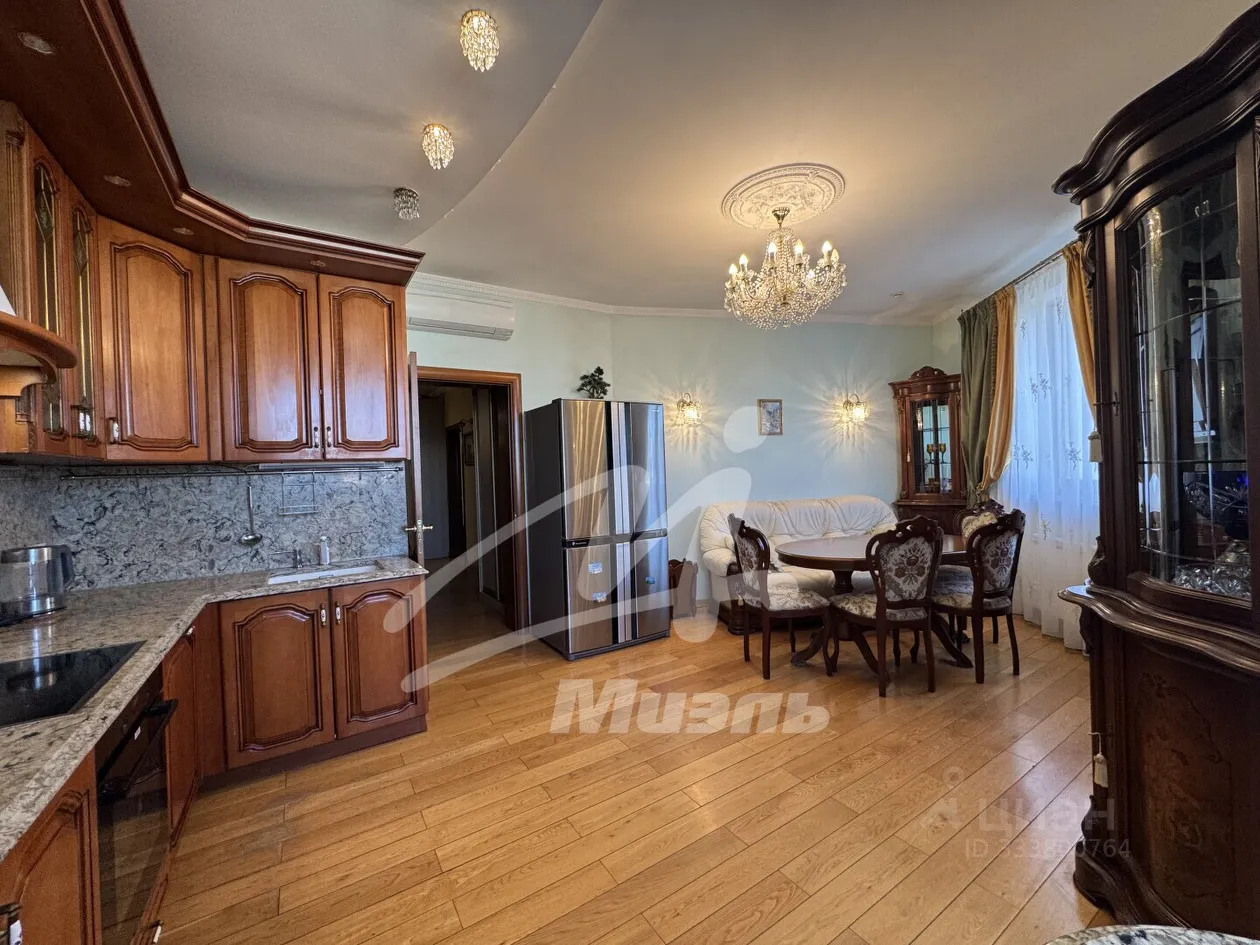 2-комн. квартира, 85 м², 5/32 этаж