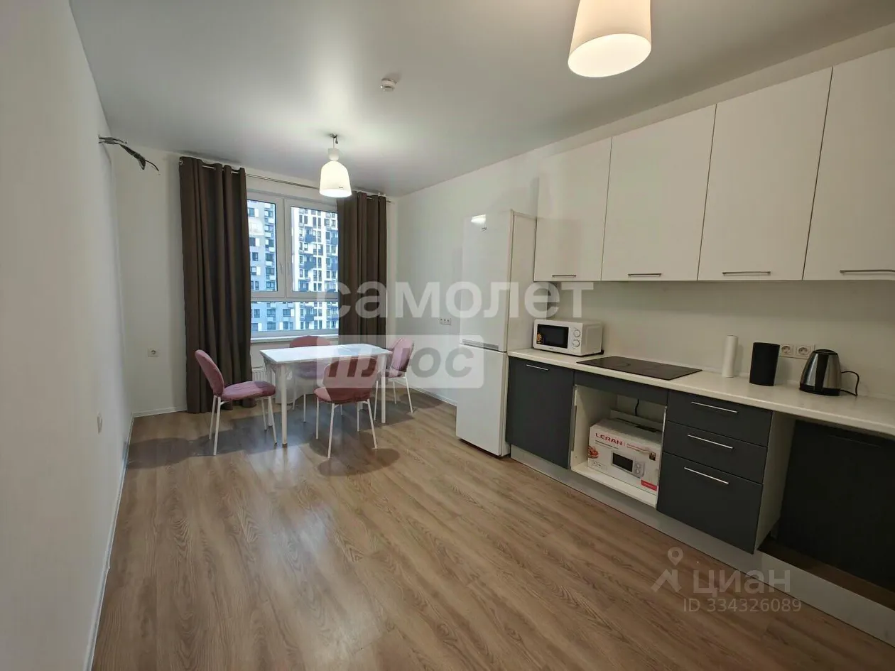 2-комн. квартира, 60 м², 6/17 этаж